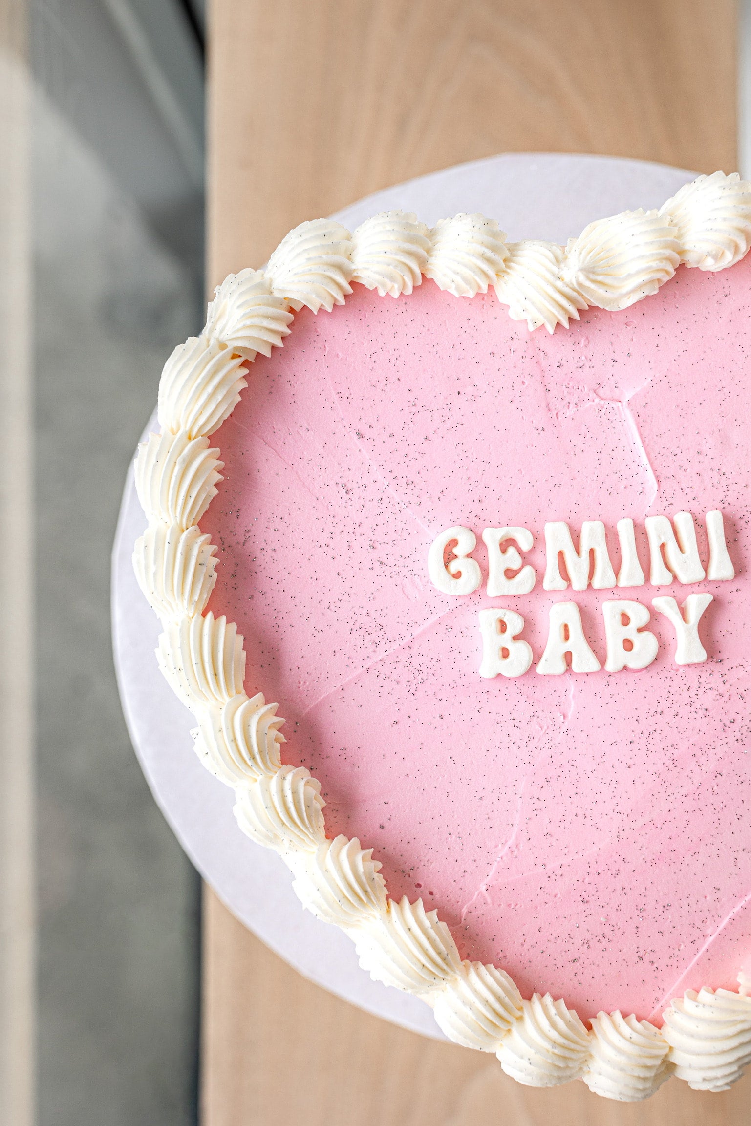 Your Ideal Wedding Cake, According to Your Zodiac Sign